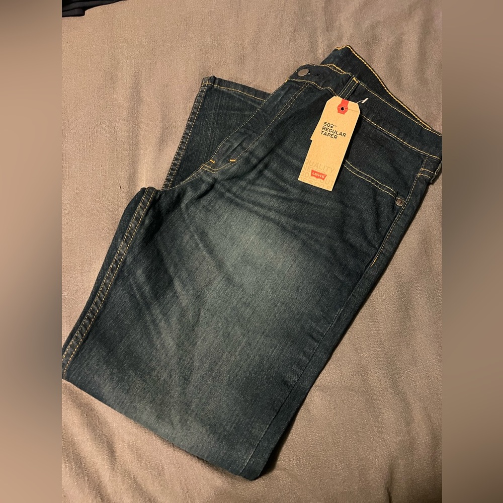 Men’s Levi regular taper jeans